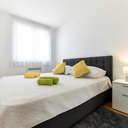 Modern Apartment For 2025' Vacation In Zadar Buitenkant foto