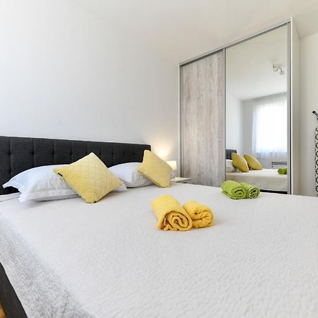 Modern Apartment For 2025' Vacation In Zadar Buitenkant foto