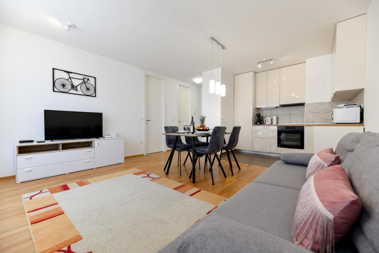 Modern Apartment For 2025' Vacation In Zadar Buitenkant foto