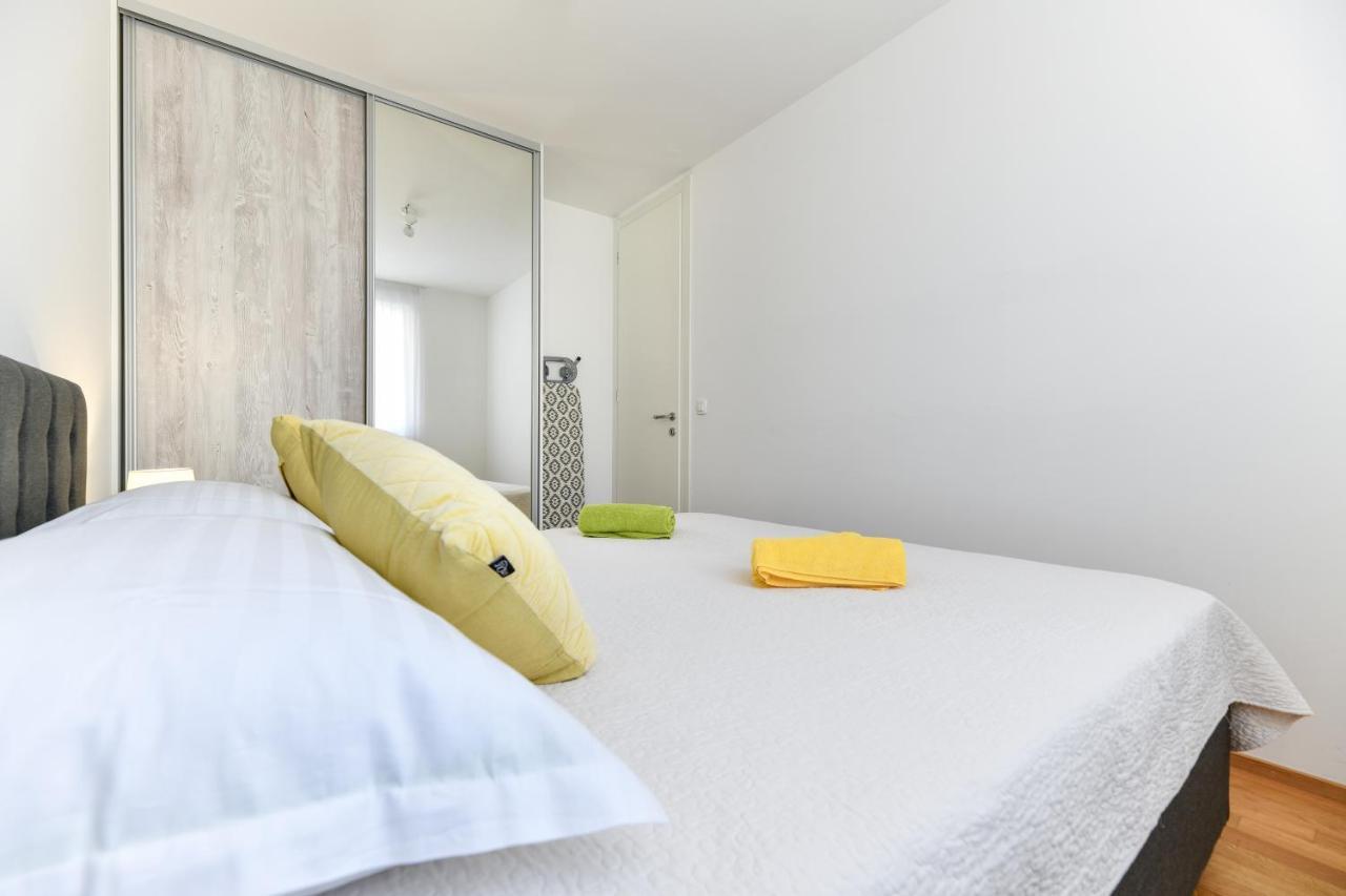 Modern Apartment For 2025' Vacation In Zadar Buitenkant foto