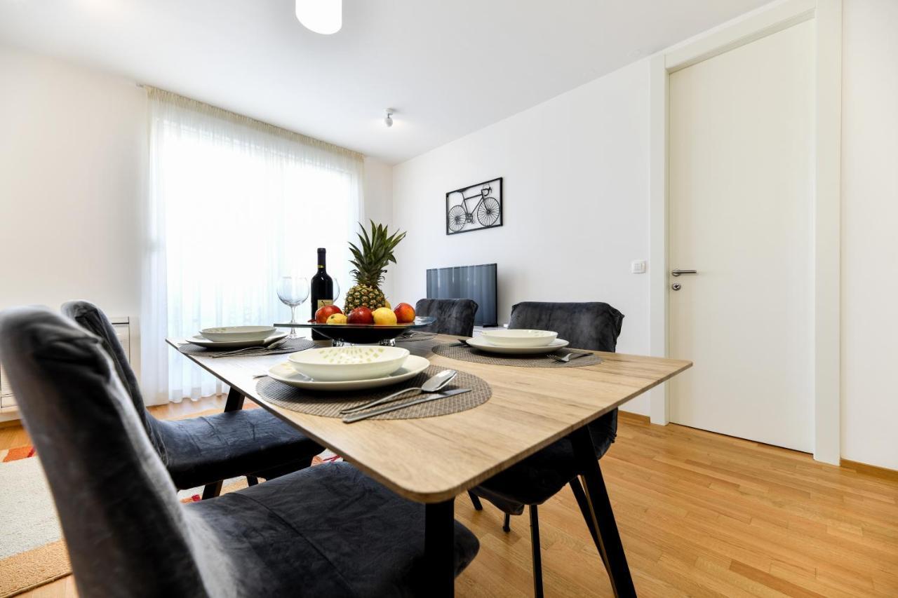 Modern Apartment For 2025' Vacation In Zadar Buitenkant foto